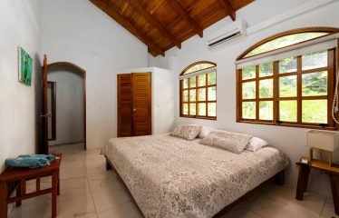 CASA PURA VIDA – MANUEL ANTONIO 3 BEDROOM HOME