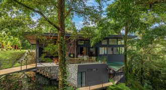 VILLA SOMBRA PROPERTY WITH FIVE BEDROOMS AND FOREST VIEWS, IN LA ALFOMBRA – 2.5 ACRES