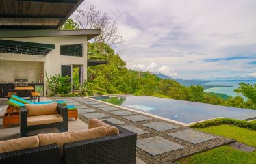 VILLA LUNA PROPERTY WITH THREE BEDROOMS AND SUNSET VIEWS, IN ESCALERAS – 0.66 ACRES