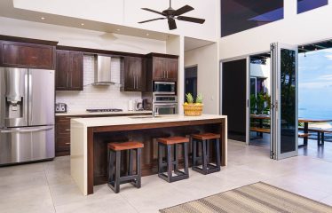 VILLA LUNA PROPERTY WITH THREE BEDROOMS AND SUNSET VIEWS, IN ESCALERAS – 0.66 ACRES