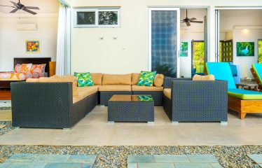 VILLA LUNA PROPERTY WITH THREE BEDROOMS AND SUNSET VIEWS, IN ESCALERAS – 0.66 ACRES