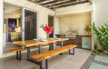 VILLA LUNA PROPERTY WITH THREE BEDROOMS AND SUNSET VIEWS, IN ESCALERAS – 0.66 ACRES