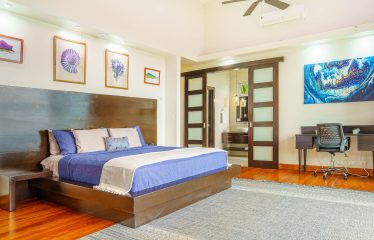 VILLA LUNA PROPERTY WITH THREE BEDROOMS AND SUNSET VIEWS, IN ESCALERAS – 0.66 ACRES