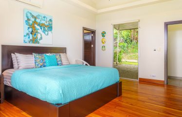 VILLA LUNA PROPERTY WITH THREE BEDROOMS AND SUNSET VIEWS, IN ESCALERAS – 0.66 ACRES