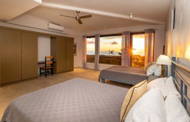 VILLA CIELO AZUL LUXURY PROPERTY WITH SIX BEDROOMS AND OCEAN VIEWS, IN JARDINES DEL MORETE UVITA – 0.55 ACRES