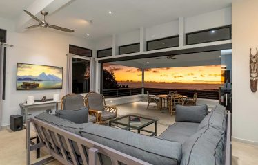 VILLA CIELO AZUL LUXURY PROPERTY WITH SIX BEDROOMS AND OCEAN VIEWS, IN JARDINES DEL MORETE UVITA – 0.55 ACRES