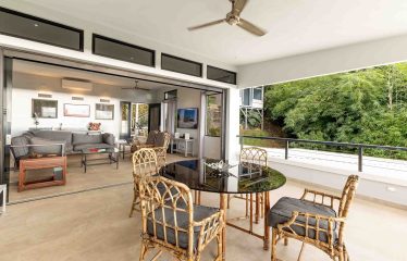 VILLA CIELO AZUL LUXURY PROPERTY WITH SIX BEDROOMS AND OCEAN VIEWS, IN JARDINES DEL MORETE UVITA – 0.55 ACRES