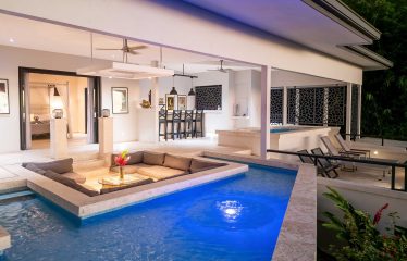 VILLA CIELO AZUL LUXURY PROPERTY WITH SIX BEDROOMS AND OCEAN VIEWS, IN JARDINES DEL MORETE UVITA – 0.55 ACRES