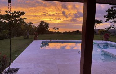 PROPERTY WITH THREE BEDROOM AND PANORAMIC VIEWS OF THE OCEAN, IN OJOCHAL – 0.54 ACRES