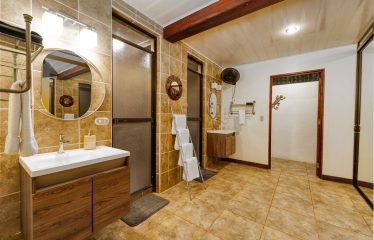 JUNGLE CREEK VILLAS AND CASA PURA VIDA – MANUEL ANTONIO