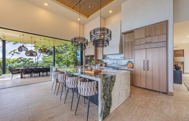 MAJESTY LUXURY PROPERTY WITH FIVE BEDROOM, IN ESCALERAS – 5.5 ACRES