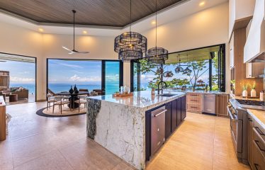 MAJESTY LUXURY PROPERTY WITH FIVE BEDROOM, IN ESCALERAS – 5.5 ACRES