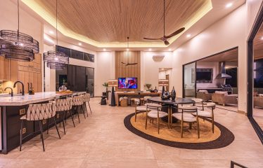 MAJESTY LUXURY PROPERTY WITH FIVE BEDROOM, IN ESCALERAS – 5.5 ACRES