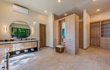 MAJESTY LUXURY PROPERTY WITH FIVE BEDROOM, IN ESCALERAS – 5.5 ACRES