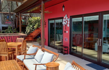 VILLA JARDIN PROPERTY WITH FIVE BEDROOM AND OCEAN VIEWS, IN MANUEL ANTONIO – 0.24 ACRES