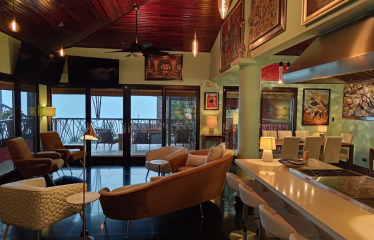 VILLA JARDIN PROPERTY WITH FIVE BEDROOM AND OCEAN VIEWS, IN MANUEL ANTONIO – 0.24 ACRES