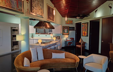 VILLA JARDIN PROPERTY WITH FIVE BEDROOM AND OCEAN VIEWS, IN MANUEL ANTONIO – 0.24 ACRES