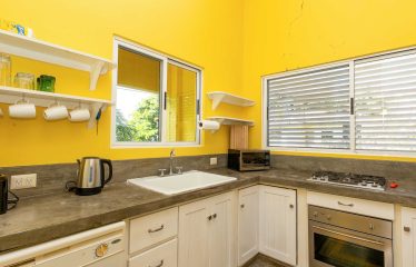 CASA AMABLE PROPERTY WITH THREE BEDROOM, IN MANUEL ANTONIO – 0.27 ACRES