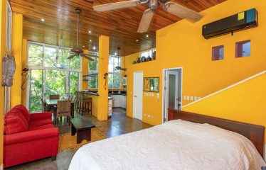 CASA AMABLE PROPERTY WITH THREE BEDROOM, IN MANUEL ANTONIO – 0.27 ACRES