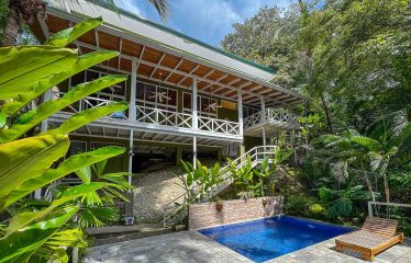 CASA AMABLE PROPERTY WITH THREE BEDROOM, IN MANUEL ANTONIO – 0.27 ACRES