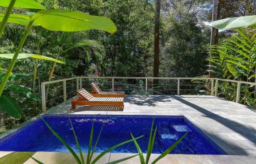 CASA AMABLE PROPERTY WITH THREE BEDROOM, IN MANUEL ANTONIO – 0.27 ACRES