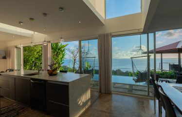 PROPERTY WITH THREE BEDROOM WITH BALCONY AND PANORAMIC VIEWS OF THE OCEAN AND SUNRISE, IN DOMINICAL AYACUCHO – 0.3 ACRES