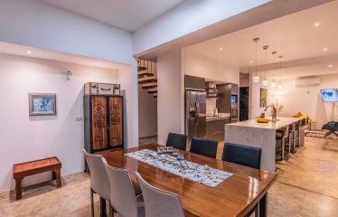 PROPERTY WITH THREE BEDROOM WITH BALCONY AND PANORAMIC VIEWS OF THE OCEAN AND SUNRISE, IN DOMINICAL AYACUCHO – 0.3 ACRES