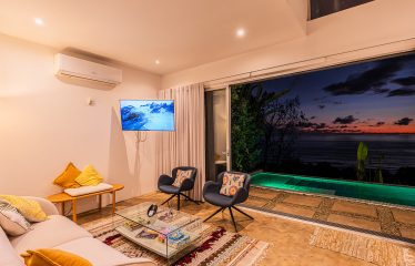 PROPERTY WITH THREE BEDROOM WITH BALCONY AND PANORAMIC VIEWS OF THE OCEAN AND SUNRISE, IN DOMINICAL AYACUCHO – 0.3 ACRES