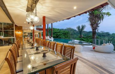 CASA FANTASTICA PROPERTY WITH TEN BEDROOMS AND OCEAN VIEWS, IN MANUEL ANTONIO – 1.3 ACRES
