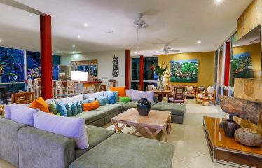 CASA FANTASTICA PROPERTY WITH TEN BEDROOMS AND OCEAN VIEWS, IN MANUEL ANTONIO – 1.3 ACRES