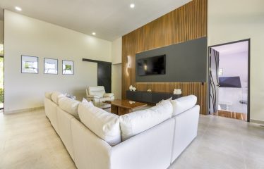 MOUNTAIN PROPERTY WITH THREE BEDROOMS, IN PORTALON – 3.79 ACRES