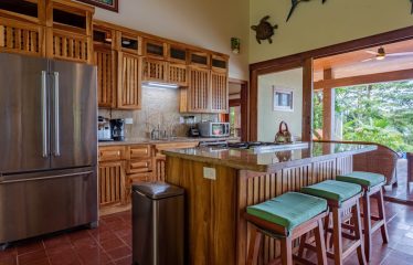 JUNGLE PROPERTY WITH FIVE BEDROOM AND OCEAN VIEWS, IN ESCALERAS – 0.84 ACRES