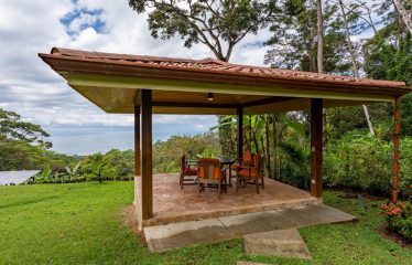 JUNGLE PROPERTY WITH FIVE BEDROOM AND OCEAN VIEWS, IN ESCALERAS – 0.84 ACRES