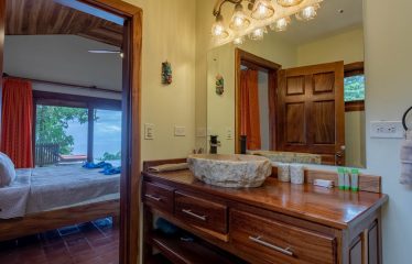 JUNGLE PROPERTY WITH FIVE BEDROOM AND OCEAN VIEWS, IN ESCALERAS – 0.84 ACRES