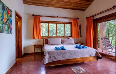 JUNGLE PROPERTY WITH FIVE BEDROOM AND OCEAN VIEWS, IN ESCALERAS – 0.84 ACRES