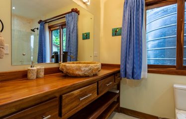 JUNGLE PROPERTY WITH FIVE BEDROOM AND OCEAN VIEWS, IN ESCALERAS – 0.84 ACRES