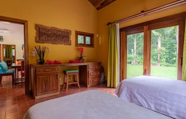 JUNGLE PROPERTY WITH FIVE BEDROOM AND OCEAN VIEWS, IN ESCALERAS – 0.84 ACRES