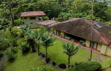 JUNGLE PROPERTY WITH FIVE BEDROOM AND OCEAN VIEWS, IN ESCALERAS – 0.84 ACRES