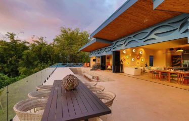 LUXURY VILLA PROPERTY WITH FIVE BEDROOM IN A GATED COMMUNITY, NEAR TO THE MARINA IN QUEPOS – 2.22 ACRES