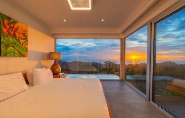 LUXURY PROPERTY WITH FOUR BEDROOM, AND PANORAMIC VIEWS OF THE OCEAN, IN PLAYA HERMOSA – 0.72 ACRES