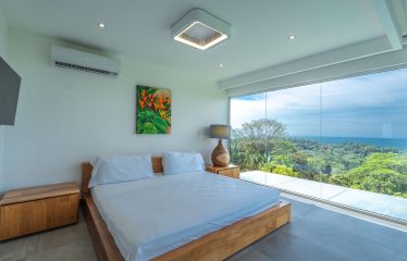 LUXURY PROPERTY WITH FOUR BEDROOM, AND PANORAMIC VIEWS OF THE OCEAN, IN PLAYA HERMOSA – 0.72 ACRES