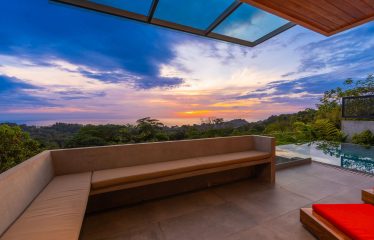 LUXURY PROPERTY WITH FOUR BEDROOM, AND PANORAMIC VIEWS OF THE OCEAN, IN PLAYA HERMOSA – 0.72 ACRES