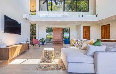 LUXURY PROPERTY WITH THREE BEDROOM WITH SUNSET VIEWS IN UVITA – 0.48 ACRES