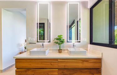 LUXURY PROPERTY WITH THREE BEDROOM WITH SUNSET VIEWS IN UVITA – 0.48 ACRES