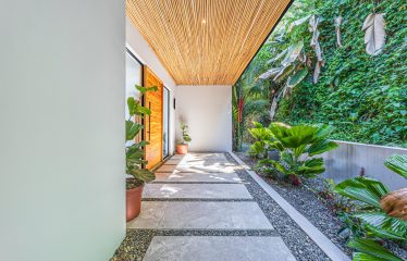 LUXURY PROPERTY WITH THREE BEDROOM WITH SUNSET VIEWS IN UVITA – 0.48 ACRES