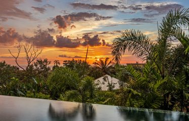 LUXURY PROPERTY WITH THREE BEDROOM WITH SUNSET VIEWS IN UVITA – 0.48 ACRES