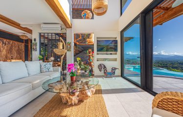 LUXURY PROPERTY WITH FOUR BEDROOM AND PANORAMICS VIEWS OF THE MOUNTAIN, IN QUEPOS – 1.5 ACRES