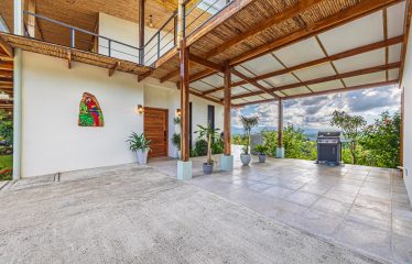 LUXURY PROPERTY WITH FOUR BEDROOM AND PANORAMICS VIEWS OF THE MOUNTAIN, IN QUEPOS – 1.5 ACRES