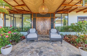 LUXURY PROPERTY WITH FOUR BEDROOM AND PANORAMICS VIEWS OF THE MOUNTAIN, IN QUEPOS – 1.5 ACRES