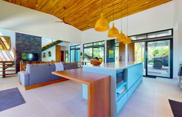 TWO FLOOR PROPERTY WITH THREE BEDROOM AND MOUNTAIN VIEWS, IN OJOCHAL – 1.58 ACRES